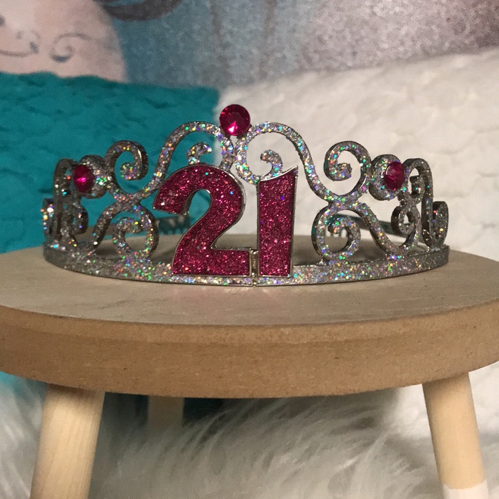 Tiara “21” - Picture 2 of 4